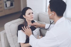 Kendini kötü hisseden hastalar için evde bakım hizmetleri.