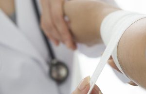 Hastaya evde bakım ve sağlık desteği hizmetleri. Güvenilir ve uzman ekiplerle kaliteli bakım sağlanır.