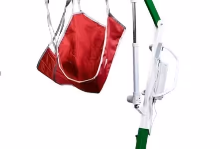 Evde bakım için engelli taşıma botu, kolay ve güvenli taşımacılık sağlar.