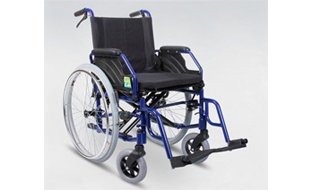 Engelli manuel tekerlekli sandalye, konforlu ve dayanıklı, evde bakım için ideal.